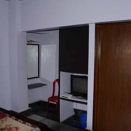 Kim Lawn Guest House Calcutta Buitenkant foto