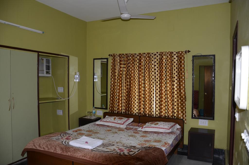 Kim Lawn Guest House Calcutta Kamer foto