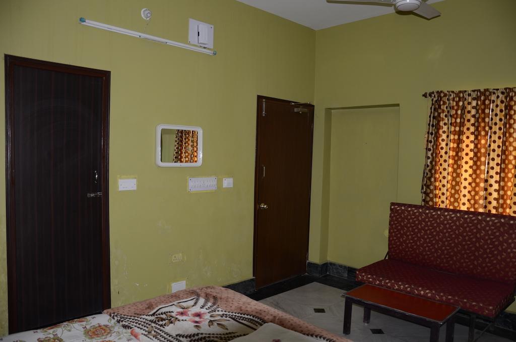 Kim Lawn Guest House Calcutta Kamer foto